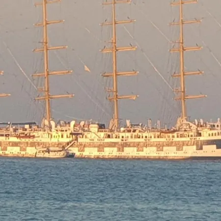 招待所 Restaurant Pizzeria 贾迪尼-纳克索斯